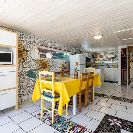 1 A La Maison Mosaic Semesterbostad