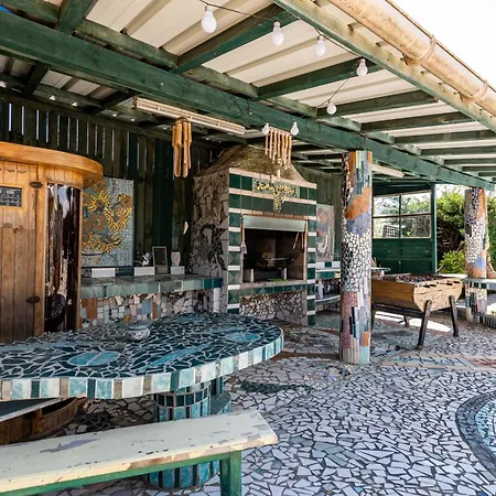 Vakantiehuis 1 A La Maison Mosaic *