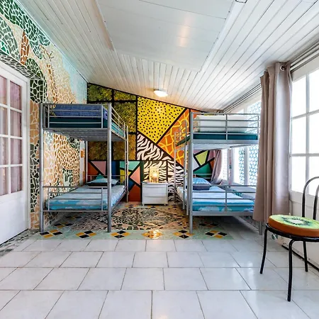 1 A La Maison Mosaic